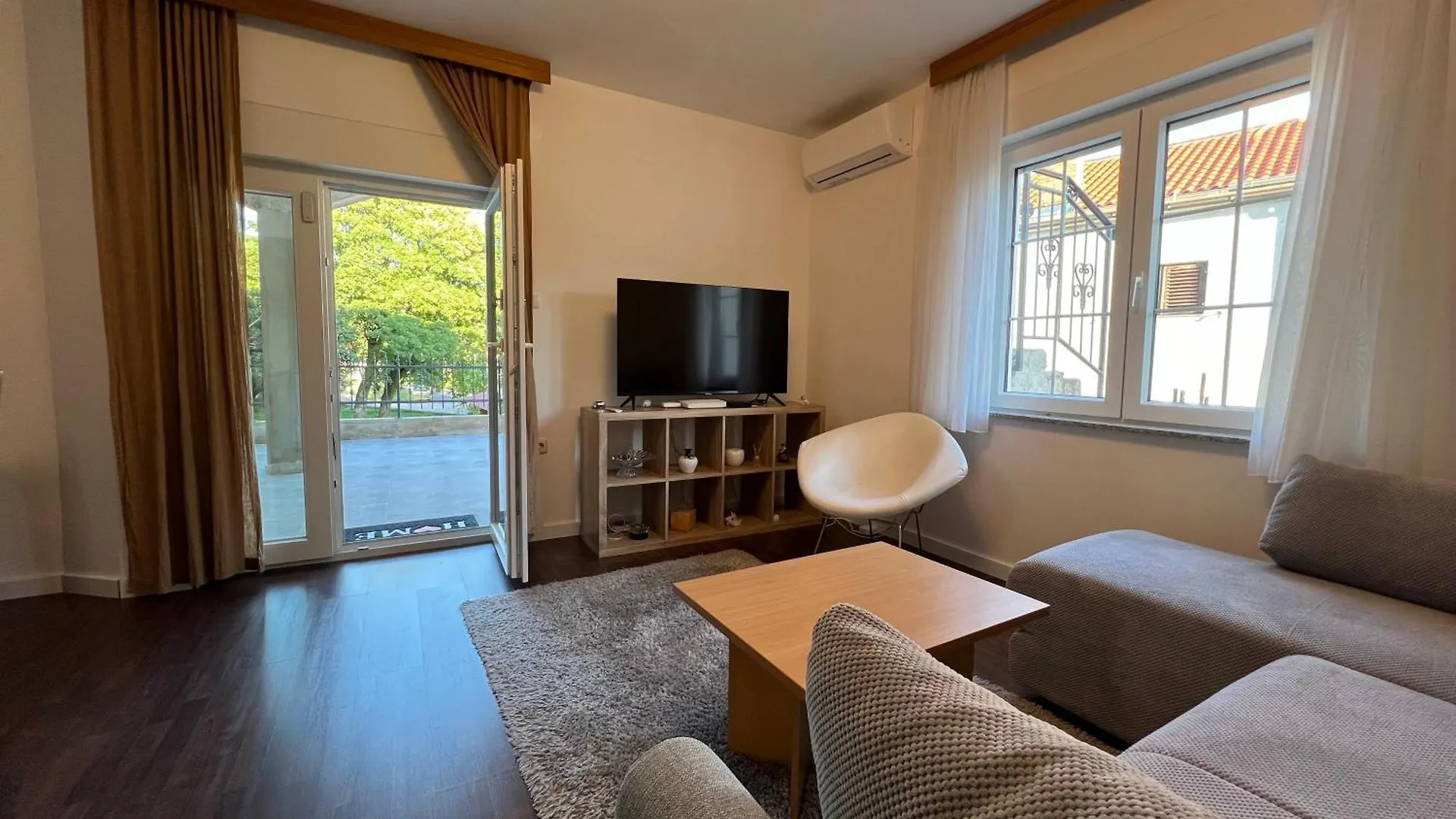 Apartment Lucija 